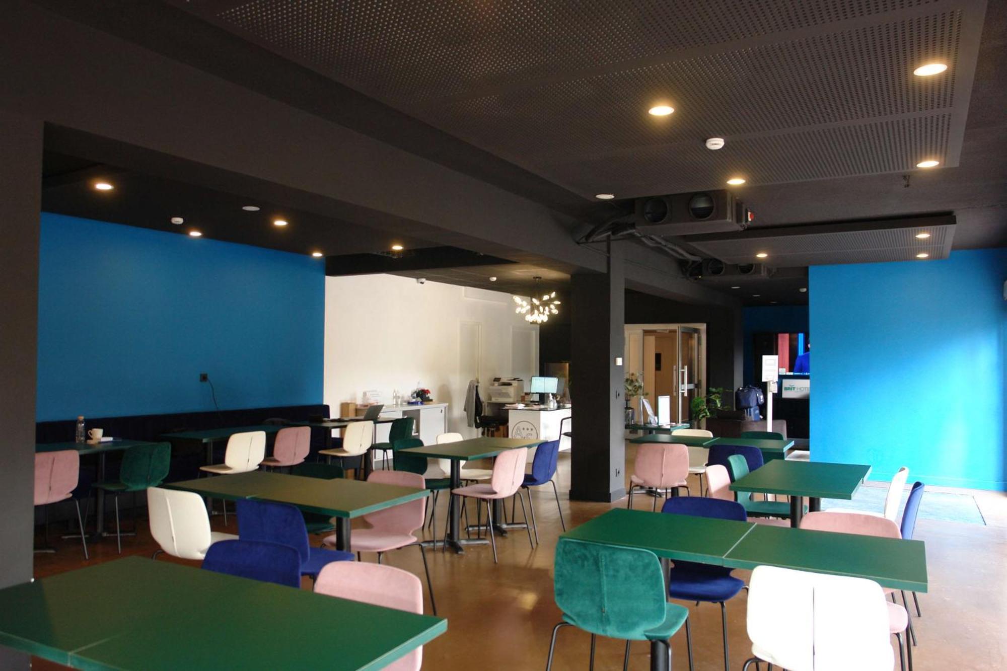 Brit Hotel Marseille Aeroport Mirabeau Eksteriør bilde