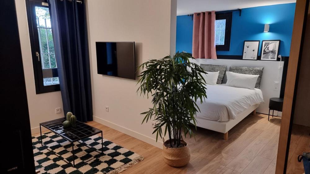Brit Hotel Marseille Aeroport Mirabeau Eksteriør bilde